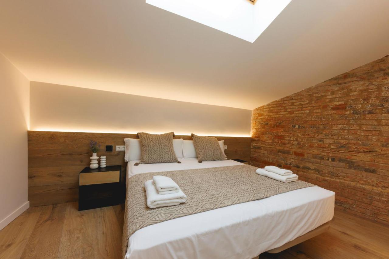 Bravissimo Cort Reial Duplex, Spacious With 3 Bedrooms 赫罗纳 外观 照片